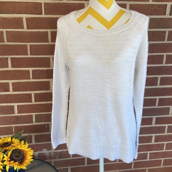 LOFT  White Sweater - Picture 5 of 13